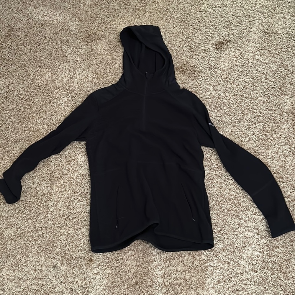 Columbia size L windbreaker hoodie fitted